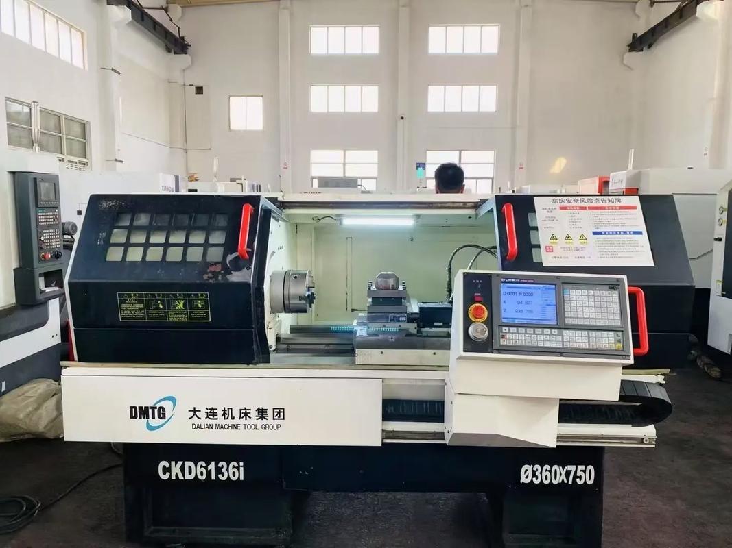 精品大連6136/750數(shù)控車床 廣數(shù)980TDC系統(tǒng)的高效加工利器